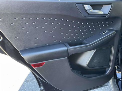 Certified 2020 Ford Escape SEL image 6