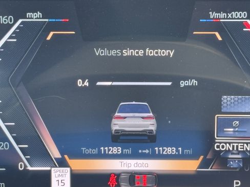 Certified 2025 BMW X7 xDrive40i w/ M Sport Package image 22