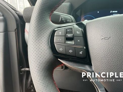 Used 2026 Ford Explorer ST-Line RWD image 19