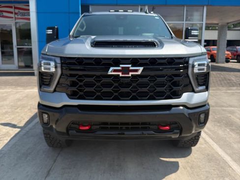 New 2026 Chevrolet Silverado 2500 ZR2 w/ LPO, Dark Essentials Package AWD/4WD image 4