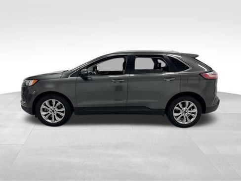 Used 2019 Ford Edge Titanium w/ Cold Weather Package AWD/4WD image 3