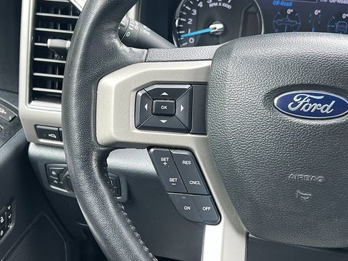 Used 2022 Ford F250 Lariat image 37