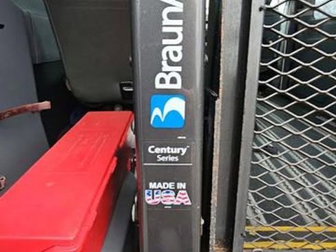 Used 2018 Ford Transit 150 XL image 16