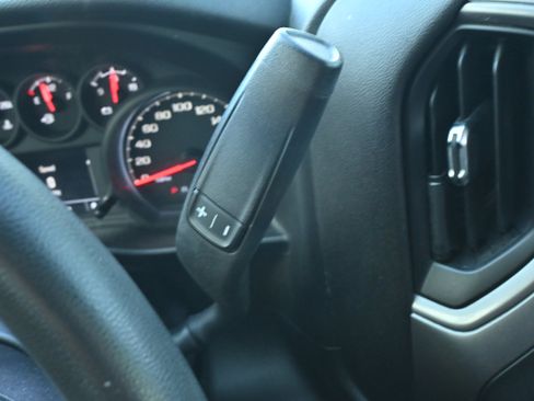 Used 2020 Chevrolet Silverado 1500 Custom Trail Boss w/ Custom Convenience Package image 10