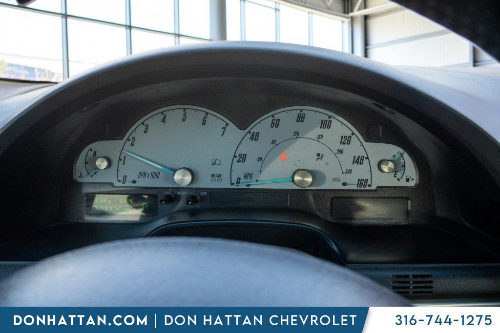 Used 2002 Ford Thunderbird RWD image 4
