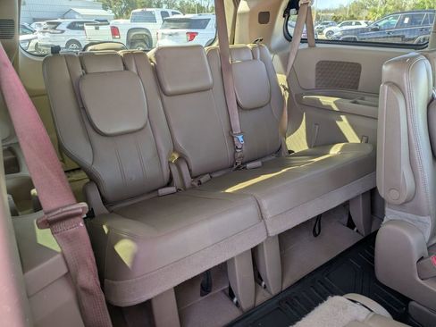 Used 2012 Chrysler Town & Country Touring w/ Entertainment Group #1 image 22