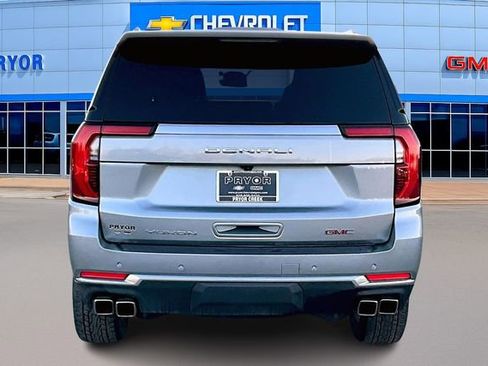 Used 2025 GMC Yukon Denali image 6