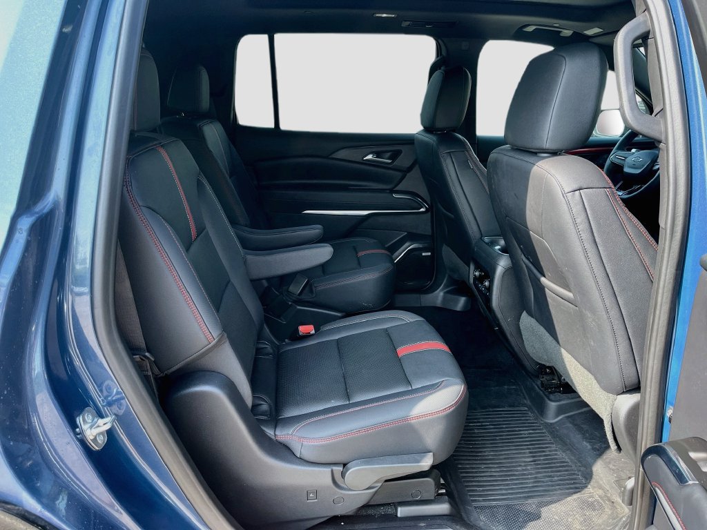 Used 2024 Chevrolet Traverse RS w/ LPO, Floor Liner Package AWD/4WD image 30