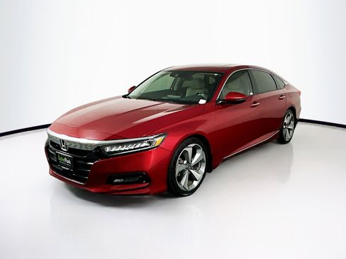 Used 2018 Honda Accord Touring image 3