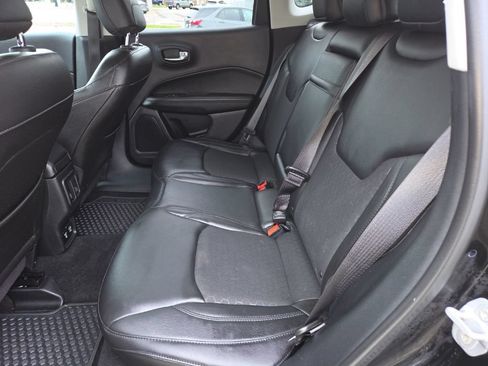 Certified 2018 Jeep Compass Latitude w/ Popular Equipment Group FWD image 16