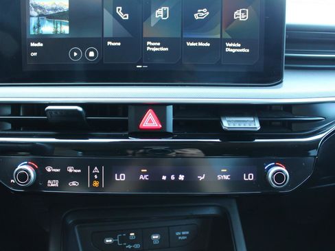 Used 2025 Kia K5 LXS image 21