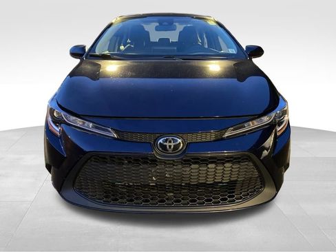 Used 2022 Toyota Corolla LE w/ Carpet Mat Package (TMS) image 12