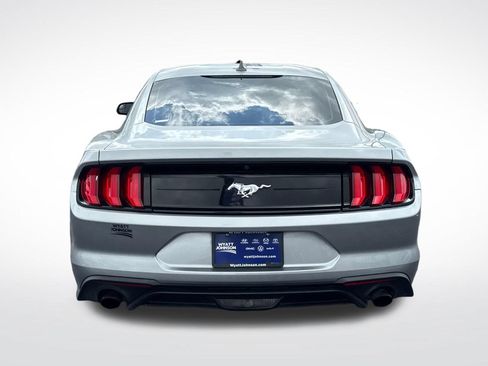 Used 2020 Ford Mustang Coupe RWD image 4
