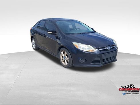 Used 2013 Ford Focus SE w/ SE Winter Pkg FWD image 9