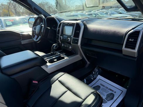 Used 2018 Ford F150 Lariat image 33