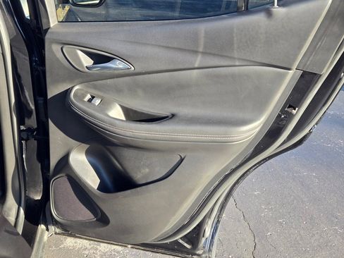 Certified 2022 Buick Encore GX Preferred w/ Cold Weather Comfort Package image 8