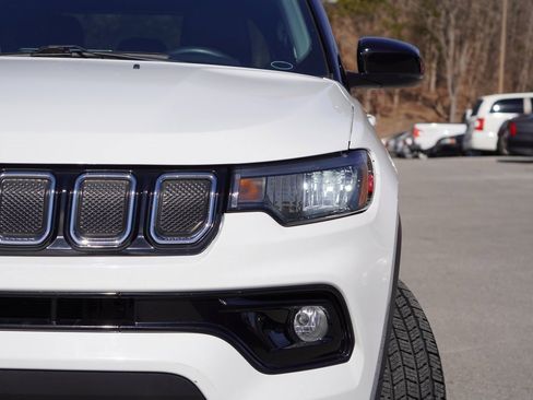 Used 2022 Jeep Compass Limited image 5