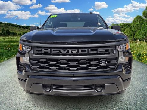 Used 2024 Chevrolet Silverado 1500 Custom image 8