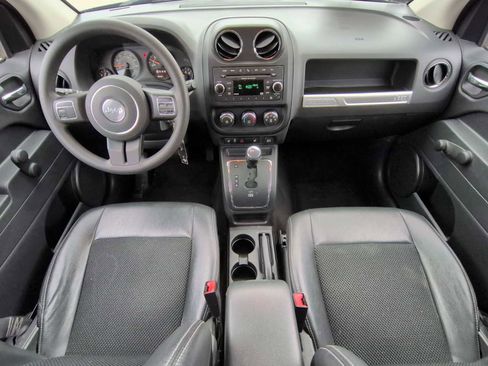 Used 2015 Jeep Compass Sport image 15