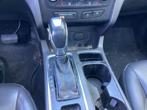 Used 2019 Ford Escape SEL image 32