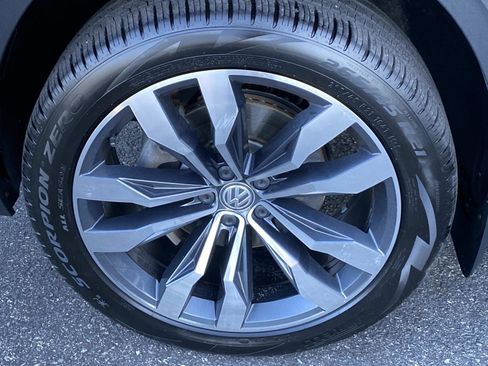 Used 2019 Volkswagen Atlas SEL Premium image 29