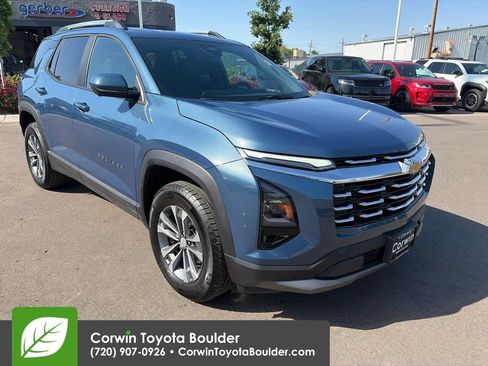 Used 2025 Chevrolet Equinox LT w/ Convenience Package II AWD/4WD image 1