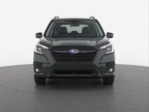 Used 2023 Subaru Forester Limited AWD/4WD image 2