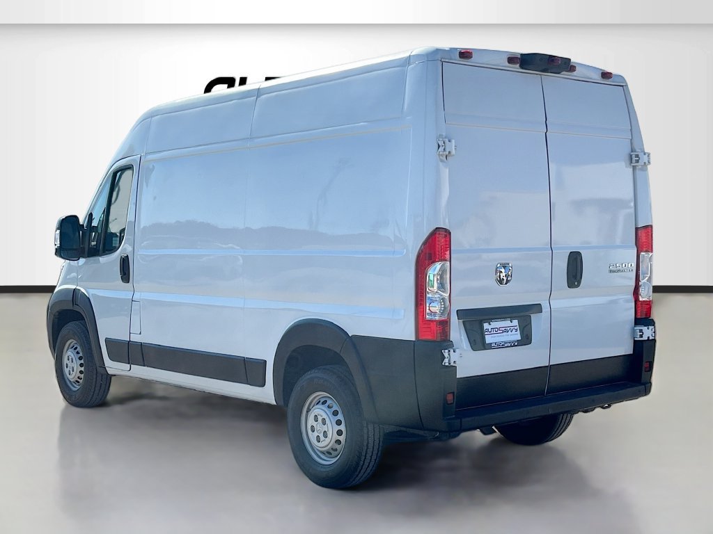 Used 2023 RAM ProMaster 2500 w/ Driver Convenience Group FWD image 5