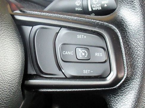 Used 2018 Jeep Wrangler Unlimited Sport image 20