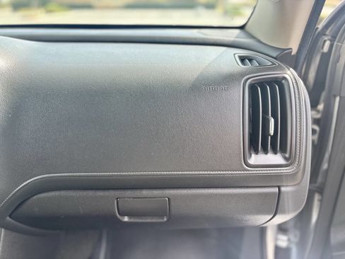 Used 2016 GMC Canyon SLE w/ SLE Convenience Package image 21