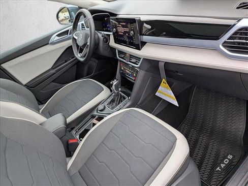 New 2026 Volkswagen Taos SE AWD/4WD image 28