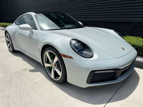 Certified 2024 Porsche 911 Carrera 4 AWD/4WD image 12