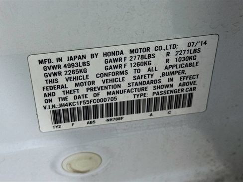 Used 2015 Acura RLX w/ Technology Package FWD image 41