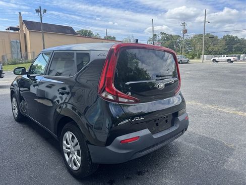 Used 2020 Kia Soul LX FWD image 6