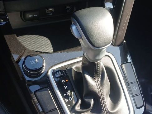 Certified 2025 Kia Seltos S image 20