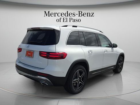 New 2026 Mercedes-Benz GLB 250 image 3
