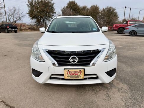 Used 2019 Nissan Versa S Plus image 8