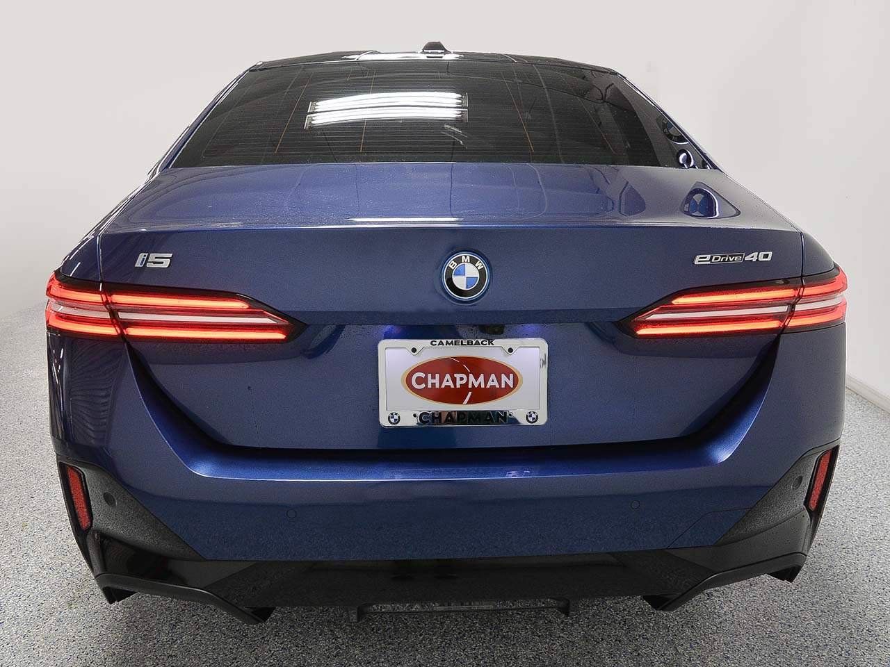 Used 2024 BMW i5 eDrive40i w/ M Sport Package RWD image 4