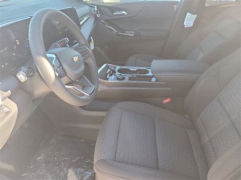 New 2026 Chevrolet Equinox LT image 16