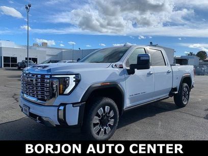 New 2026 GMC Sierra 3500 Denali w/ Denali Reserve Package