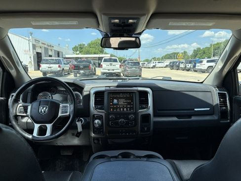 Used 2017 RAM 1500 Laramie AWD/4WD image 11