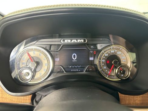 Used 2022 RAM 1500 Limited w/ Body Color Bumper Group image 31