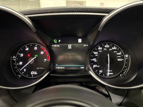 Used 2021 Alfa Romeo Giulia Ti Sport image 18