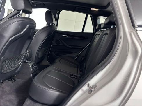 Used 2018 BMW X1 xDrive28i image 19