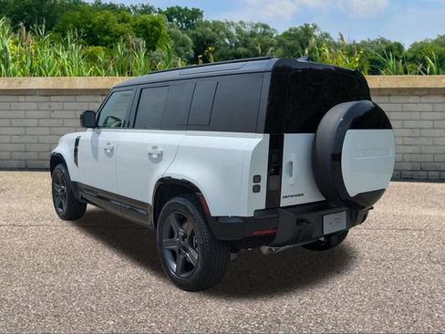 New 2026 Land Rover Defender 110 X-Dynamic SE AWD/4WD image 6