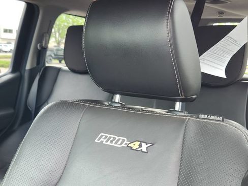 Used 2014 Nissan Xterra PRO-4X w/ Pro-4x Leather Package AWD/4WD image 14