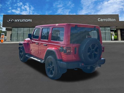 Used 2022 Jeep Wrangler Unlimited Sahara image 7