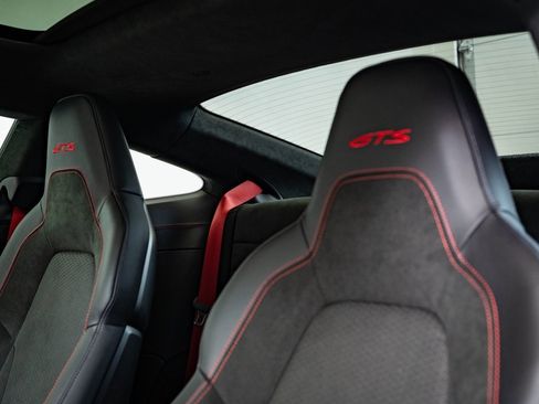 Certified 2025 Porsche 911 Carrera GTS image 22