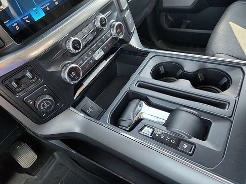 Used 2021 Ford F150 Lariat w/ Equipment Group 501A Mid AWD/4WD image 12