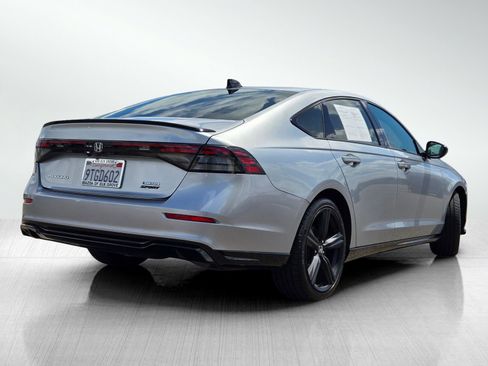 Used 2024 Honda Accord Sport image 4
